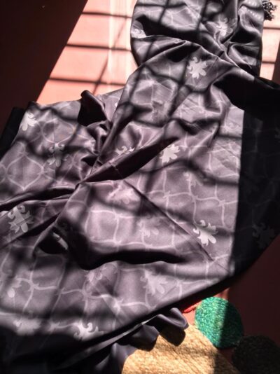 প্রিমিয়াম সফট ওয়েট প্রিন্টেড শাল-স্টাইলিশ ও এলিগেন্ট