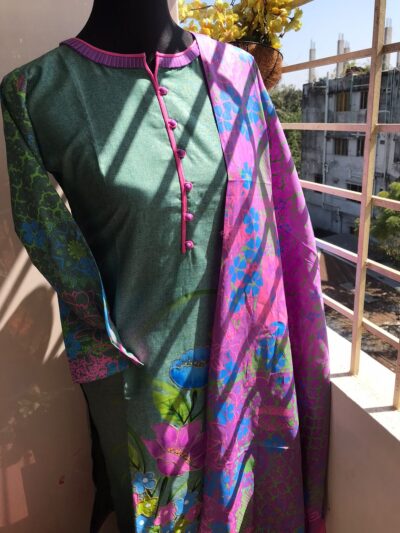 আমাদের পিওর কটন এমব্রয়ডারি & স্ক্রিন প্রিন্টেড ড্রেস, স্টাইল + আরাম = পারফেক্ট কম্বো! 😍